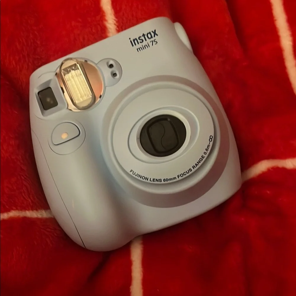 Fujifilm Instax Mini 7S Instant Camera - Light Blue